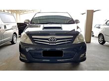 Toyota Kijang Innova 2.0 G 2010 AT black Gesit irit TDP 10 juta saja