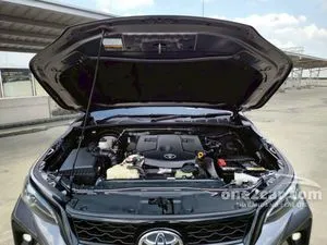 2023 Toyota FORTUNER 2.4 Leader V SUV
