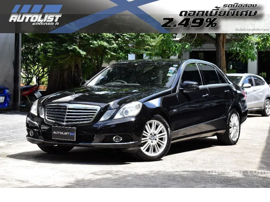 2010 Mercedes-Benz E200 Elegance CGI BlueEFFICIENCY Sedan