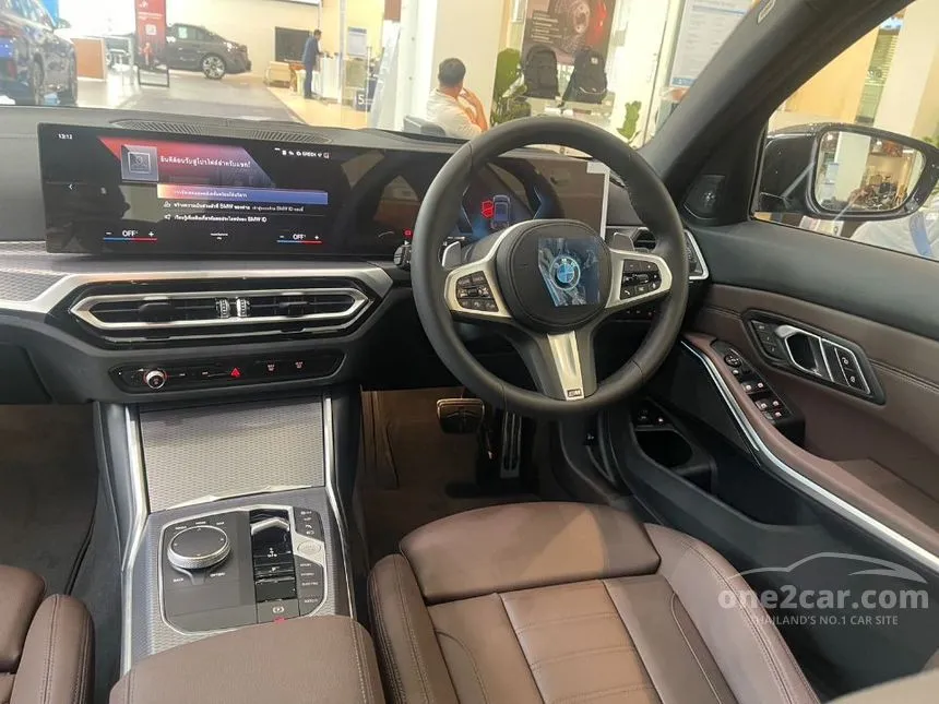 2025 BMW 330e M Sport Sedan