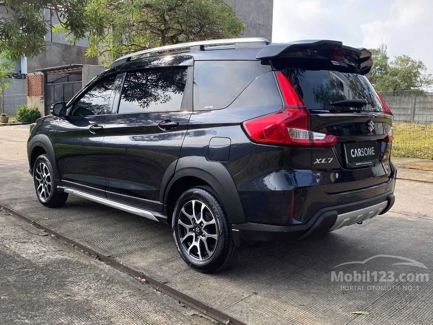 2024 Suzuki XL7 Zeta SUV