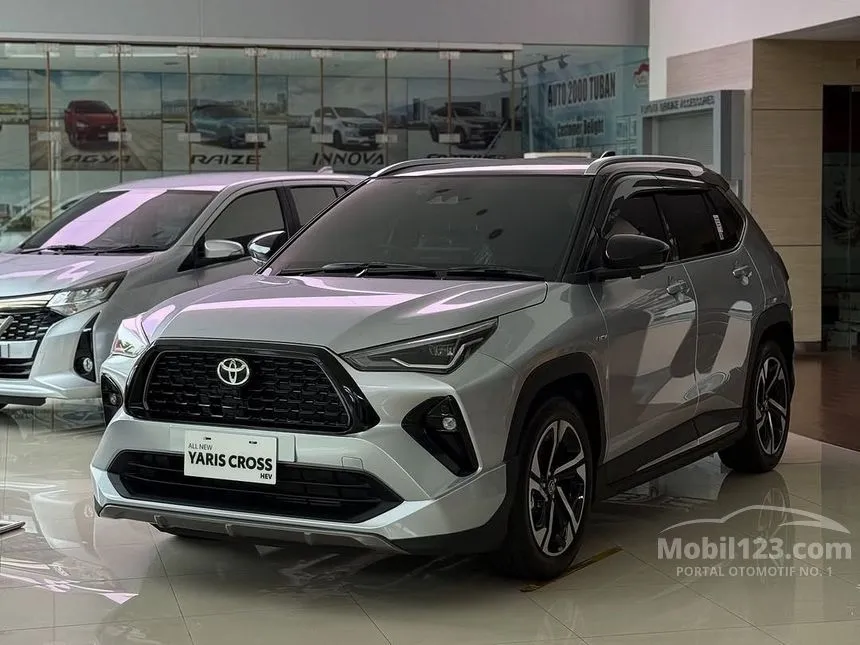 2026 Toyota Yaris Cross S HV with GR Parts Aero Pkg SUV