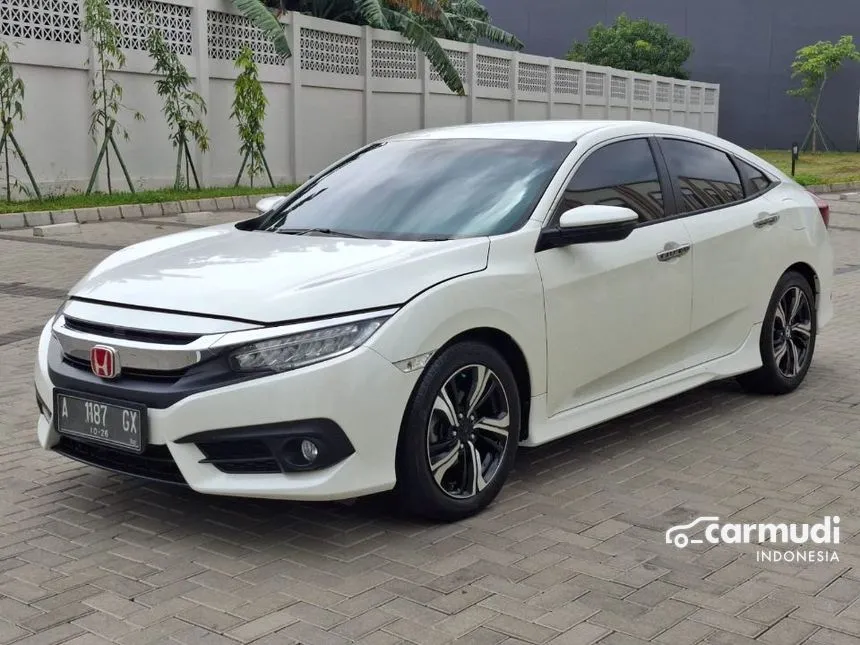 2016 Honda Civic ES Sedan