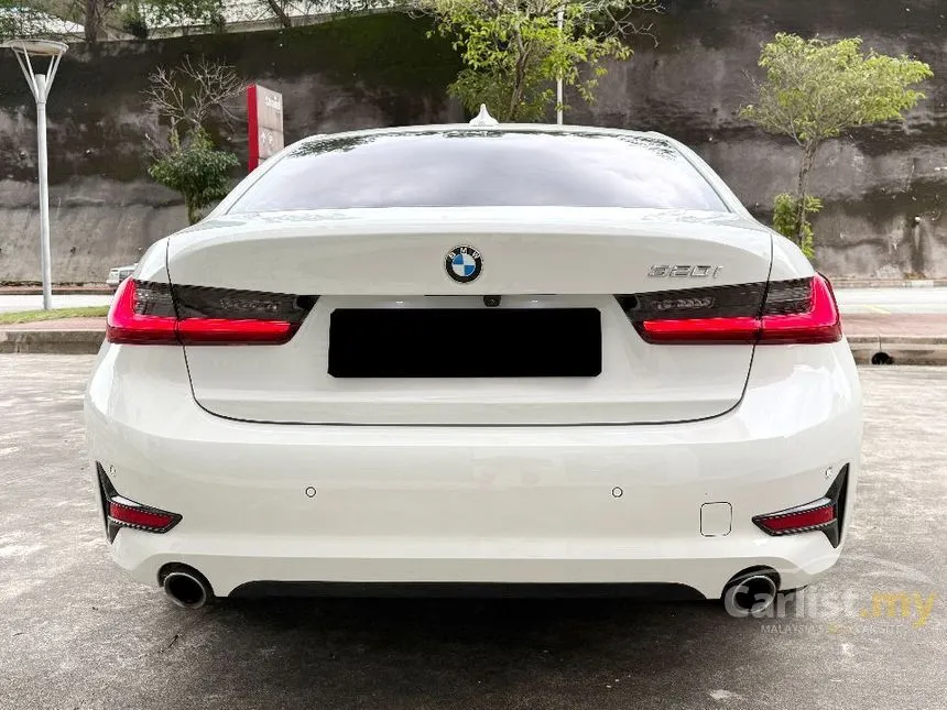 2022 BMW 320i Sport Sedan