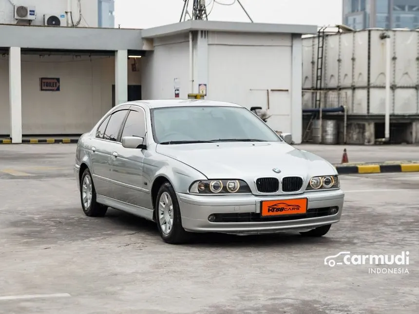 2002 BMW 520i Sedan