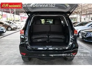 2016 Toyota FORTUNER 2.4 V SUV
