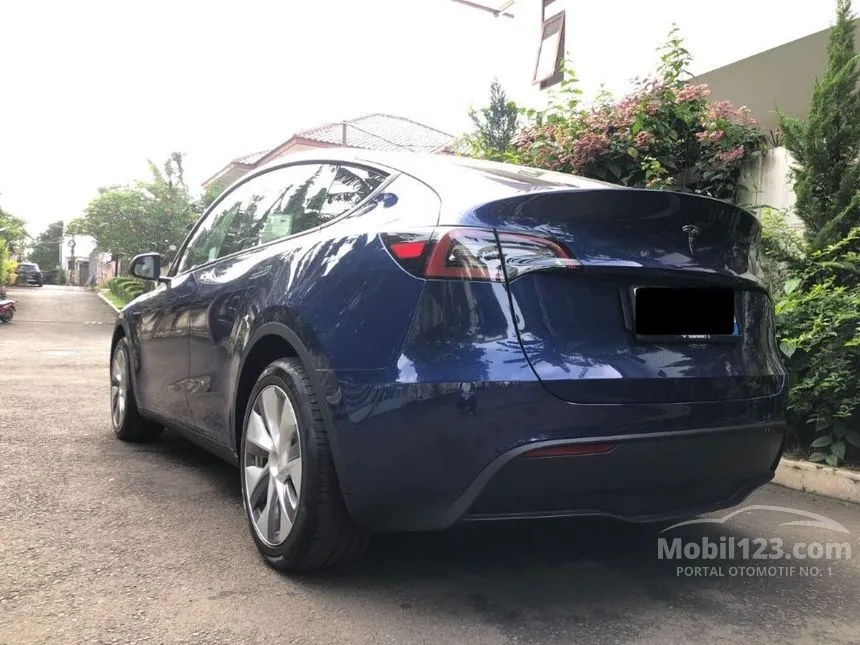 2022 Tesla Model Y Standard SUV