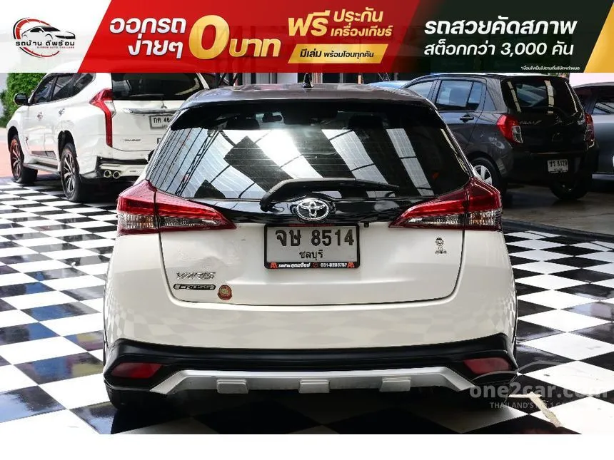 2020 Toyota YARIS High Cross Hatchback