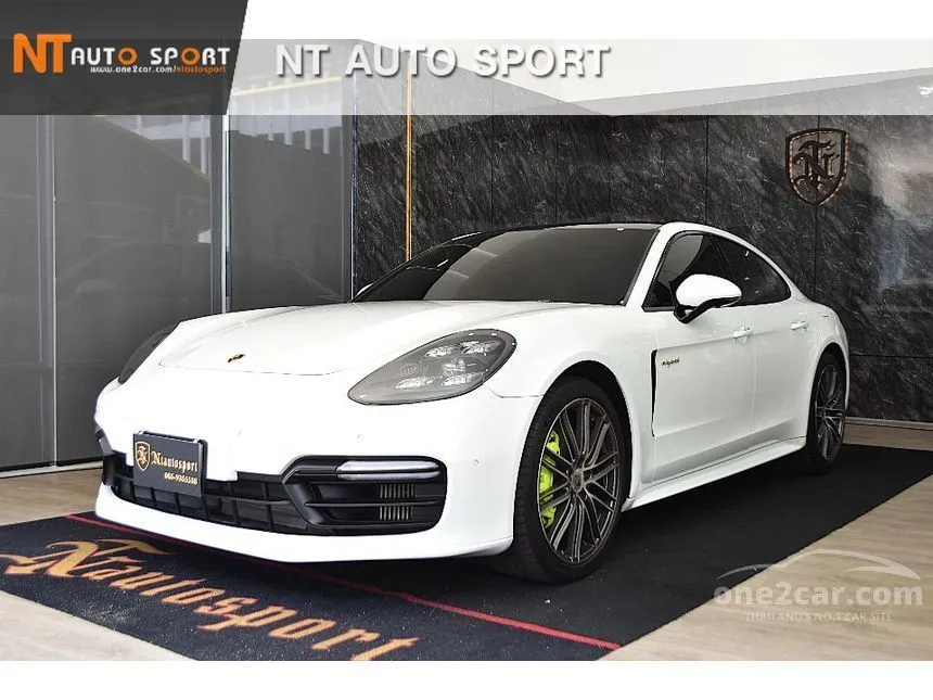 2018 Porsche PANAMERA 4 E-Hybrid Sedan