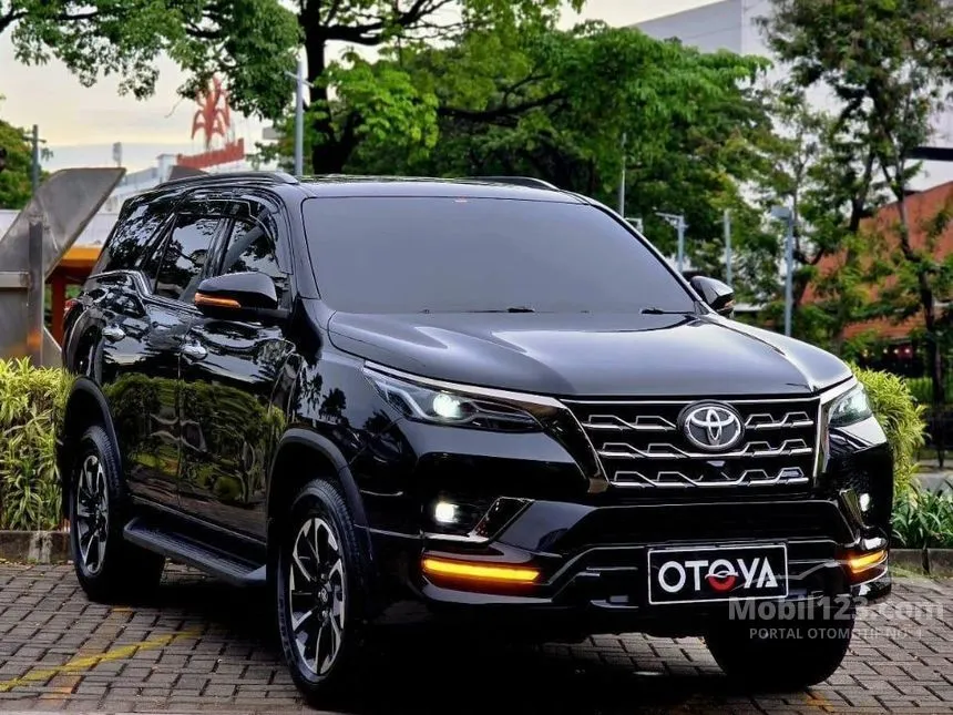 2022 Toyota Fortuner GR Sport 4X2 SUV