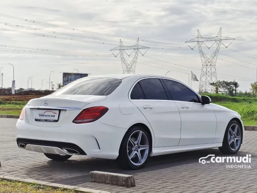 2018 Mercedes-Benz C200 AMG Line Sedan