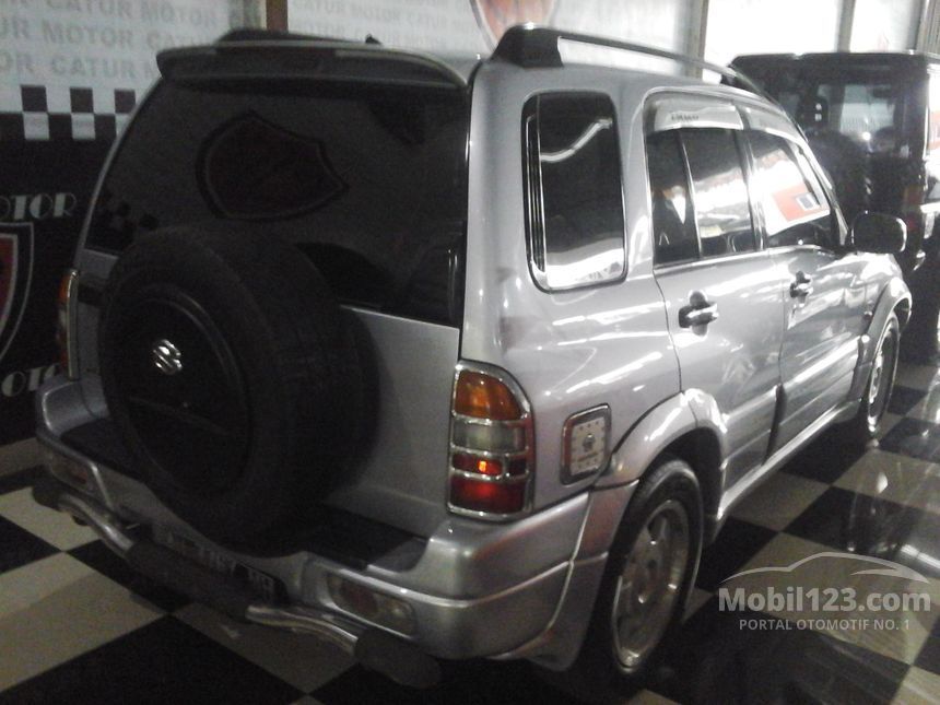 Jual Mobil  Suzuki  Escudo  2002 SQ 2 0 di Jawa  Tengah  Manual 