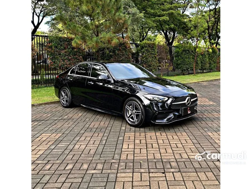 2022 Mercedes-Benz C300 AMG Line Sedan