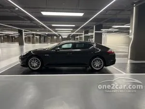 2010 Porsche PANAMERA 4.8 4S Sedan