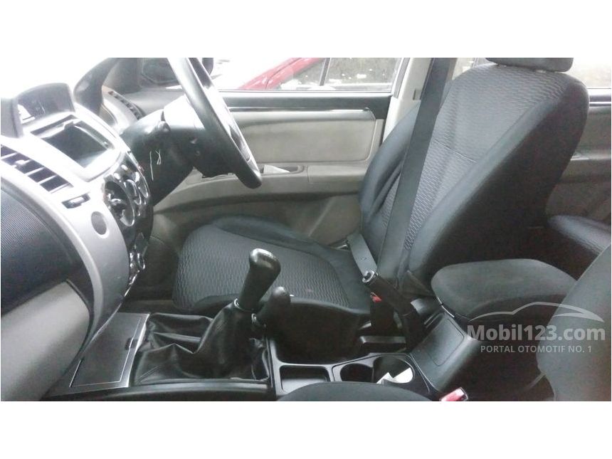 Jual Mobil  Mitsubishi Pajero  Sport  2011 GLX  2 5 di DKI 