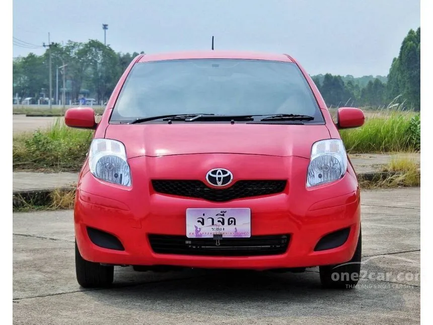 2010 Toyota Yaris J Hatchback