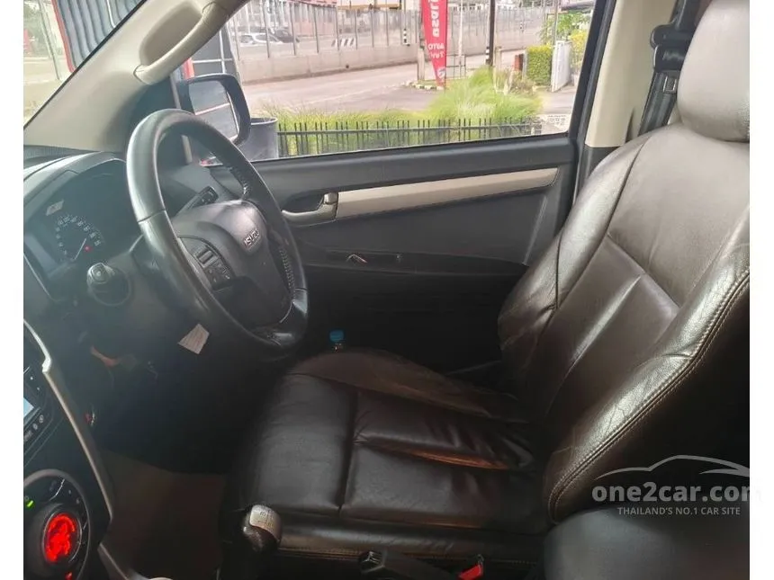 2016 Isuzu D-MAX Vcross Z-Prestige Cab-4 Pickup
