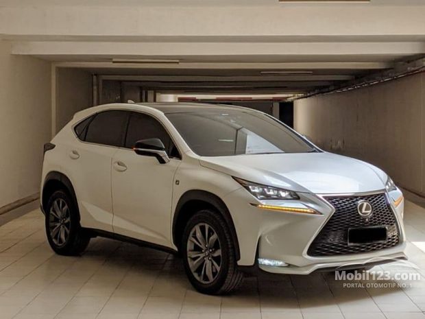 Lexus Mobil Tahun 2014 2014 Bekas Baru Dijual Di Indonesia Dari 38 Mobil Di Mobil123