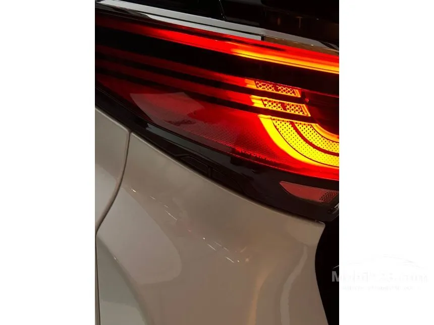 2025 Toyota Vellfire HEV VIP (Premium Color) MPV