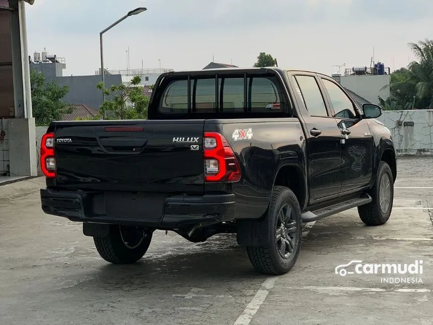 2024 Toyota Hilux V Dual Cab Pick-up