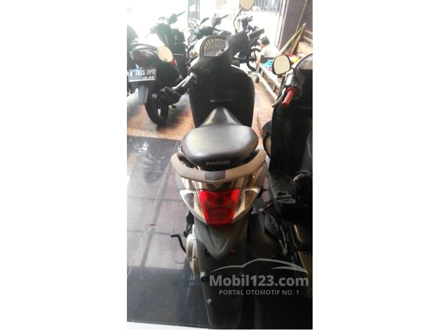 Jual Motor Vespa Liberty 2014 100 0.1 di Jawa Barat Automatic Others