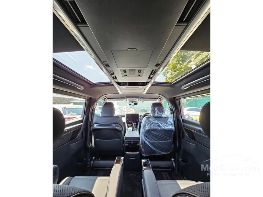 2026 Toyota Alphard HEV Modelista MPV