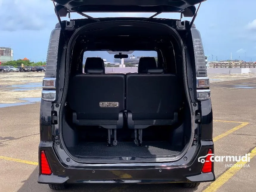 2020 Toyota Voxy MPV