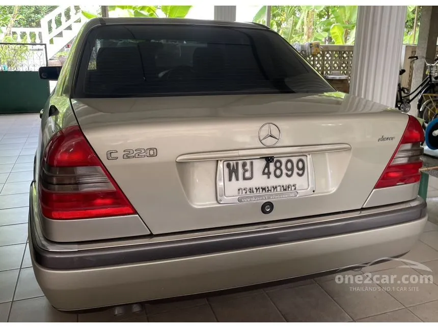 1997 Mercedes-Benz C220 Sedan
