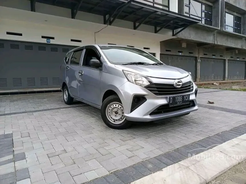 Jual Mobil Daihatsu Sigra 2022 D 1.0 di Jawa Barat Manual MPV Silver Rp 102.000.000