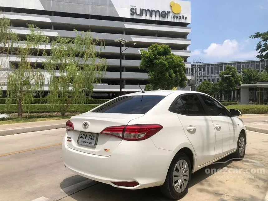 2019 Toyota Yaris Ativ J Sedan