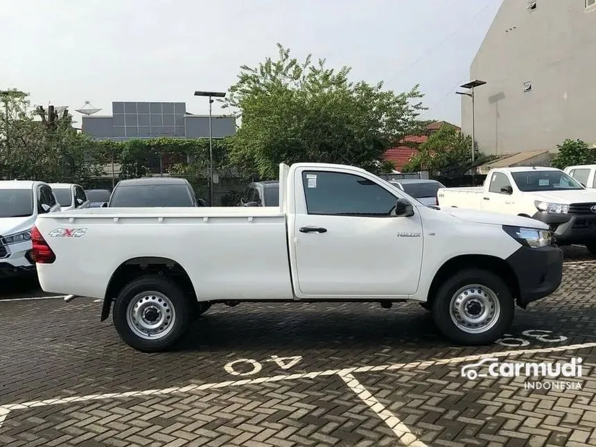 2025 Toyota Hilux Pickup