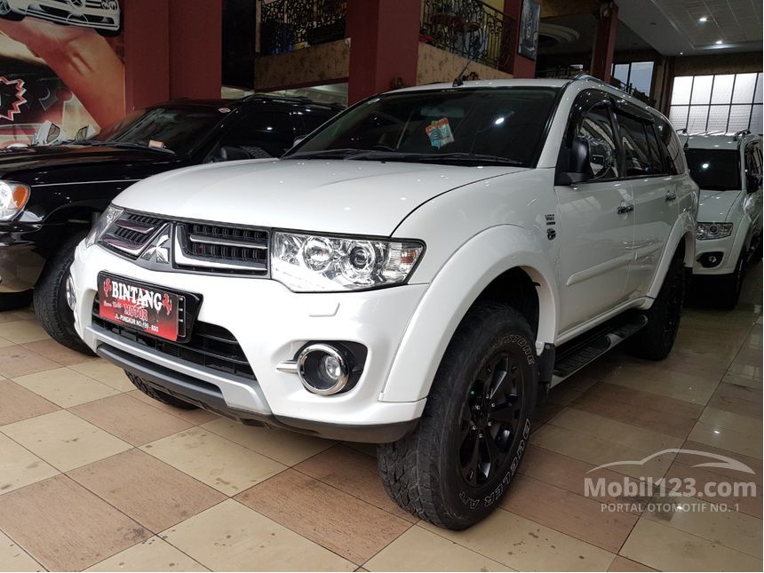  Jual  Mobil Mitsubishi Pajero  Sport 2014 Dakar 2 5 di Jawa 