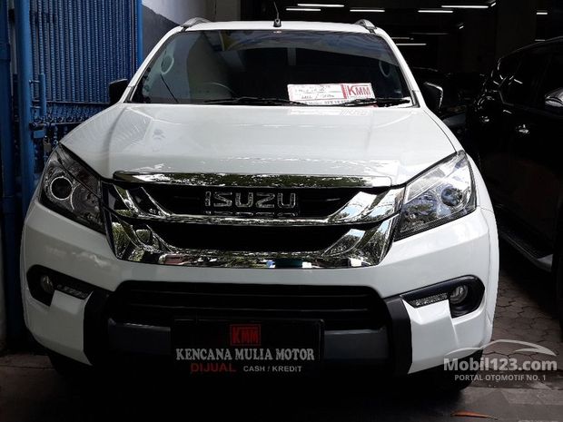 Isuzu Mu-x Mobil Bekas Baru dijual di Indonesia - Dari 