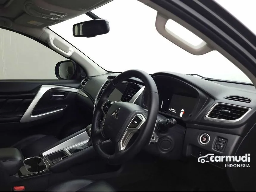 2022 Mitsubishi Pajero Sport Dakar 4x2 SUV