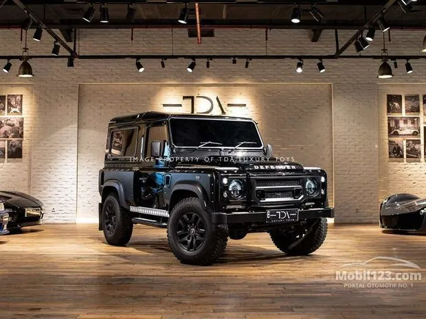 Land Rover Defender SUV Bekas Harga Termurah, Kondisi Terbaik | Mobil123