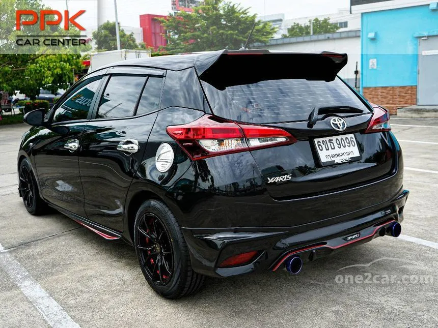 2021 Toyota YARIS Entry Hatchback