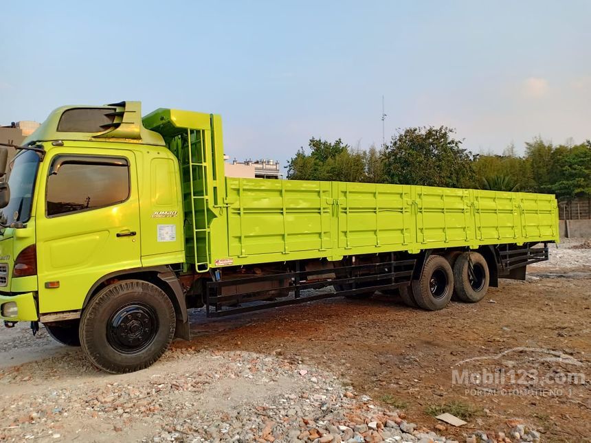 2014 Hino Ranger FL 7.7 Trucks