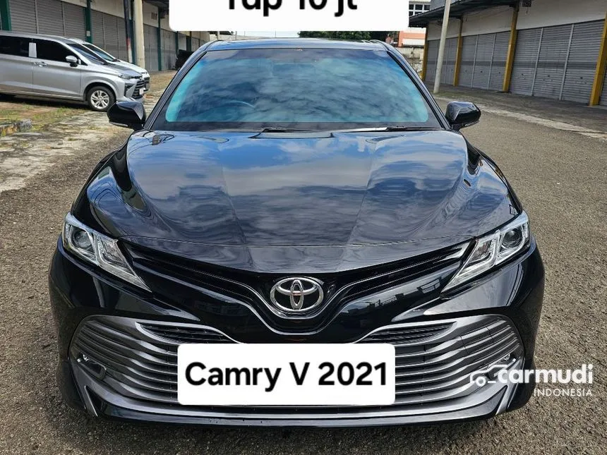 2021 Toyota Camry V Sedan
