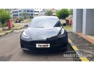 2021 Tesla Model 3 Standard Range Plus Sedan