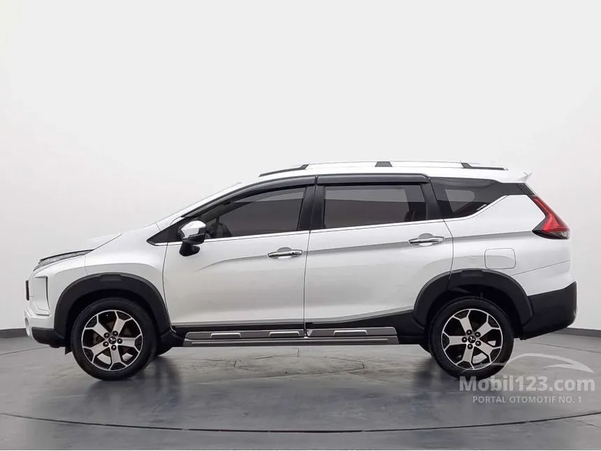 2021 Mitsubishi Xpander Cross MPV