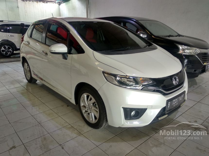 Jual Mobil Honda Jazz 2017 S 1.5 di Jawa Barat Automatic Hatchback