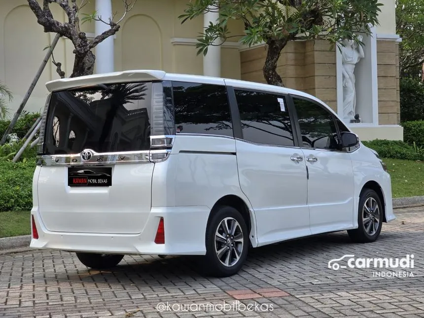 2020 Toyota Voxy Wagon