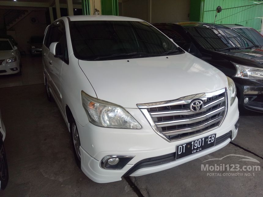 Jual Mobil  Toyota Kijang Innova  2014 V Luxury 2 0 di 