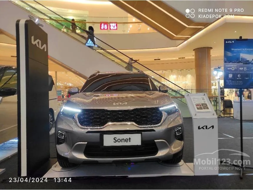 Jual Mobil KIA Sonet 2023 Premiere 1.5 di DKI Jakarta Automatic Wagon Silver Rp 299.000.000