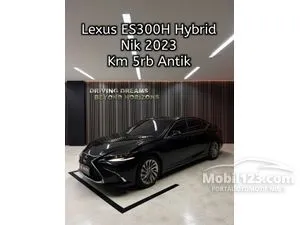 2023 Lexus ES 300h 2.5 Ultra Luxury Sedan