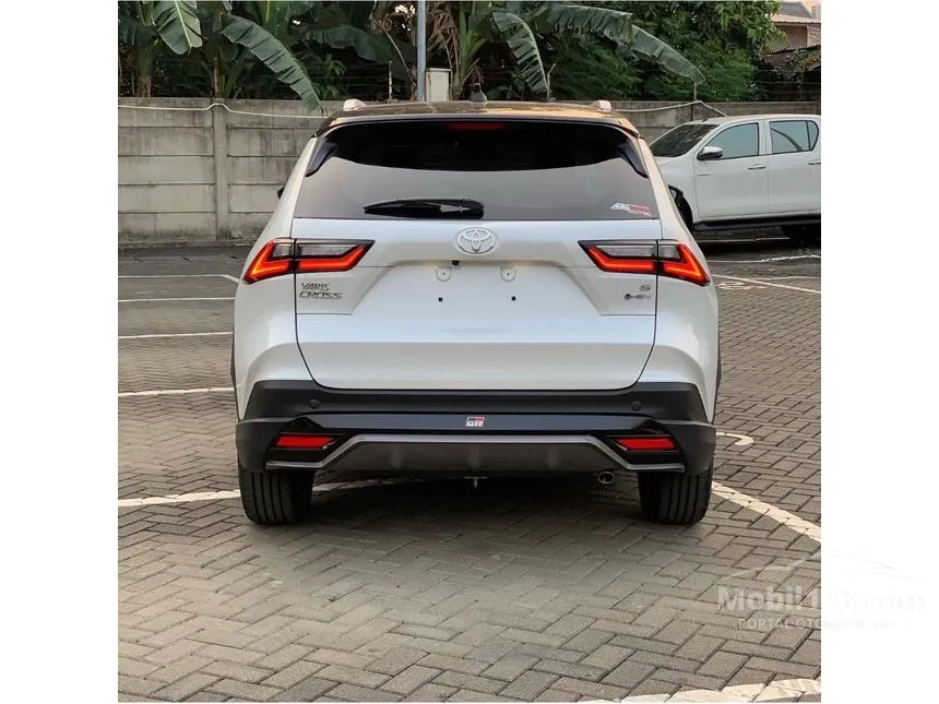 2026 Toyota Yaris Cross S HV with GR Parts Aero Pkg(Prem Clr) SUV