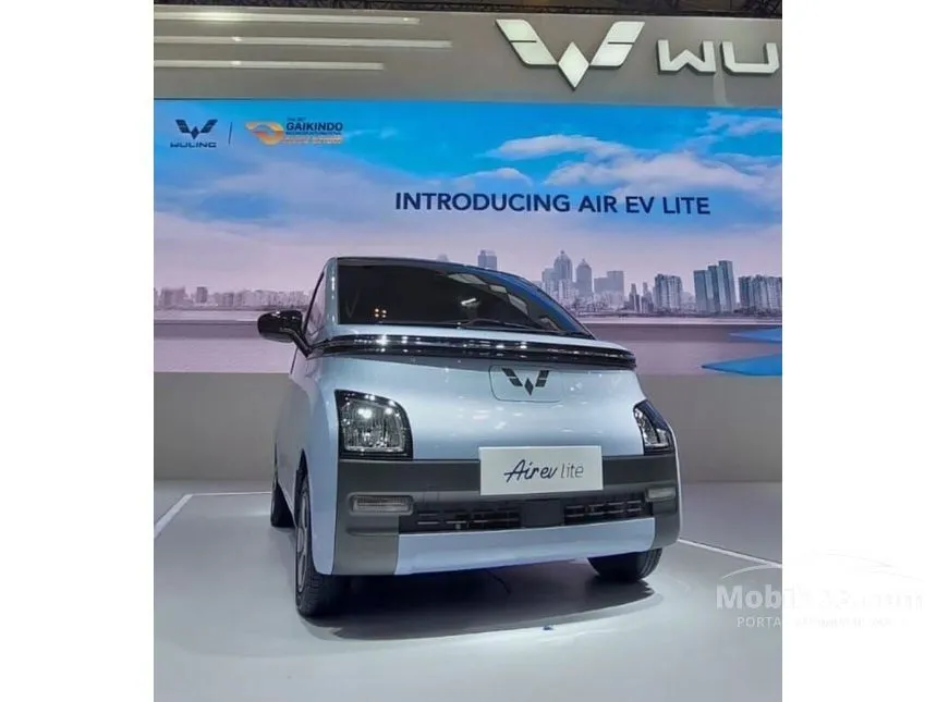 Jual Mobil Wuling EV 2024 Air ev Lite di Jawa Barat Automatic Hatchback Biru Rp 170.000.000