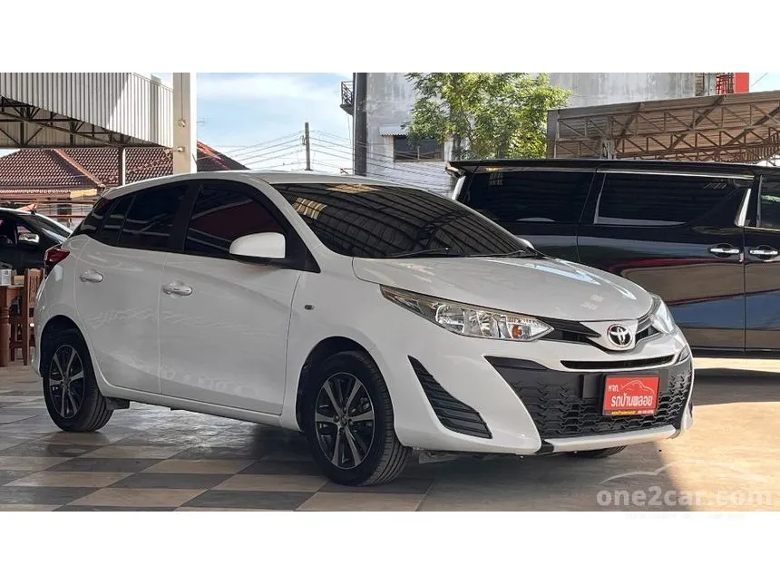 2018 Toyota Yaris Ativ J Sedan