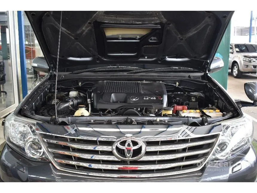 2013 Toyota Fortuner V SUV