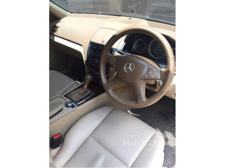 Jual Mobil Mercedes Benz C230 2008 Elegance 2 5 di Jual Mobil Mercedes Benz C230 2008 Elegance 2 5 di